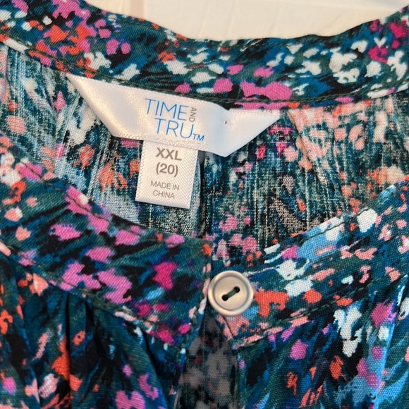 TIME and TRU XXL VIBRANT COLORED SLEEVELESS TOP - Picture 2 of 9